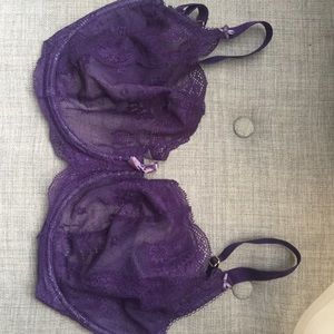 Elle MacPherson unlined lace bra size 32G (US/UK)